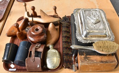 Lot 87 - An assortment of items including 19th century...