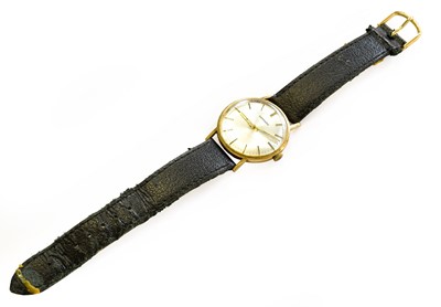 Lot 242 - A 9 Carat Gold Centre Seconds Wristwatch,...