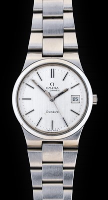 Lot 2172 - Omega: A Stainless Steel Automatic Calendar...