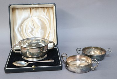 Lot 206 - A Group of Assorted Silver, comprising a cased...