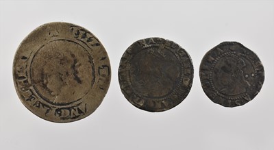 Lot 150 - 3 x Elizabeth I Hammered, comprising: sixpence...