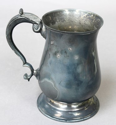 Lot 87 - An Elizabeth II Silver Mug, Maker's Mark BD,...