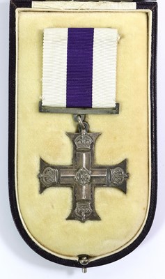 Lot 20 - A Miltary Cross, undated as issued, in fitted...