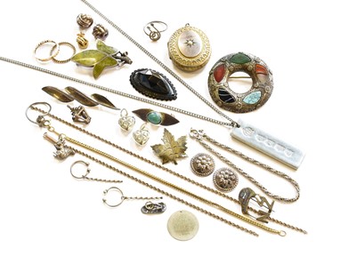 Lot 117 - A Quantity of Jewellery Including, a 9 carat...
