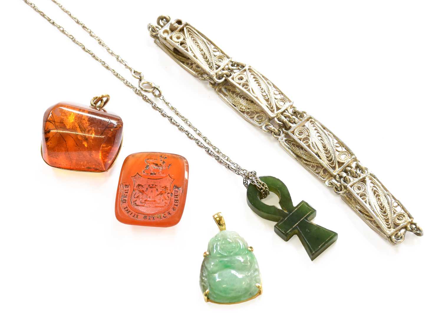 Lot 125 - A Quantity of Jewellery, including a jade...