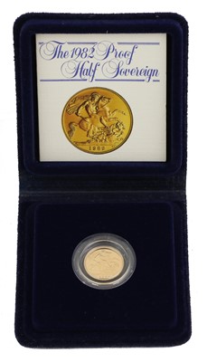 Lot 377 - Elizabeth II, Proof Half Sovereign 1982, obv....