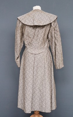 Lot 2115 - Circa 1950s Ladies Suits and Coats, comprising...