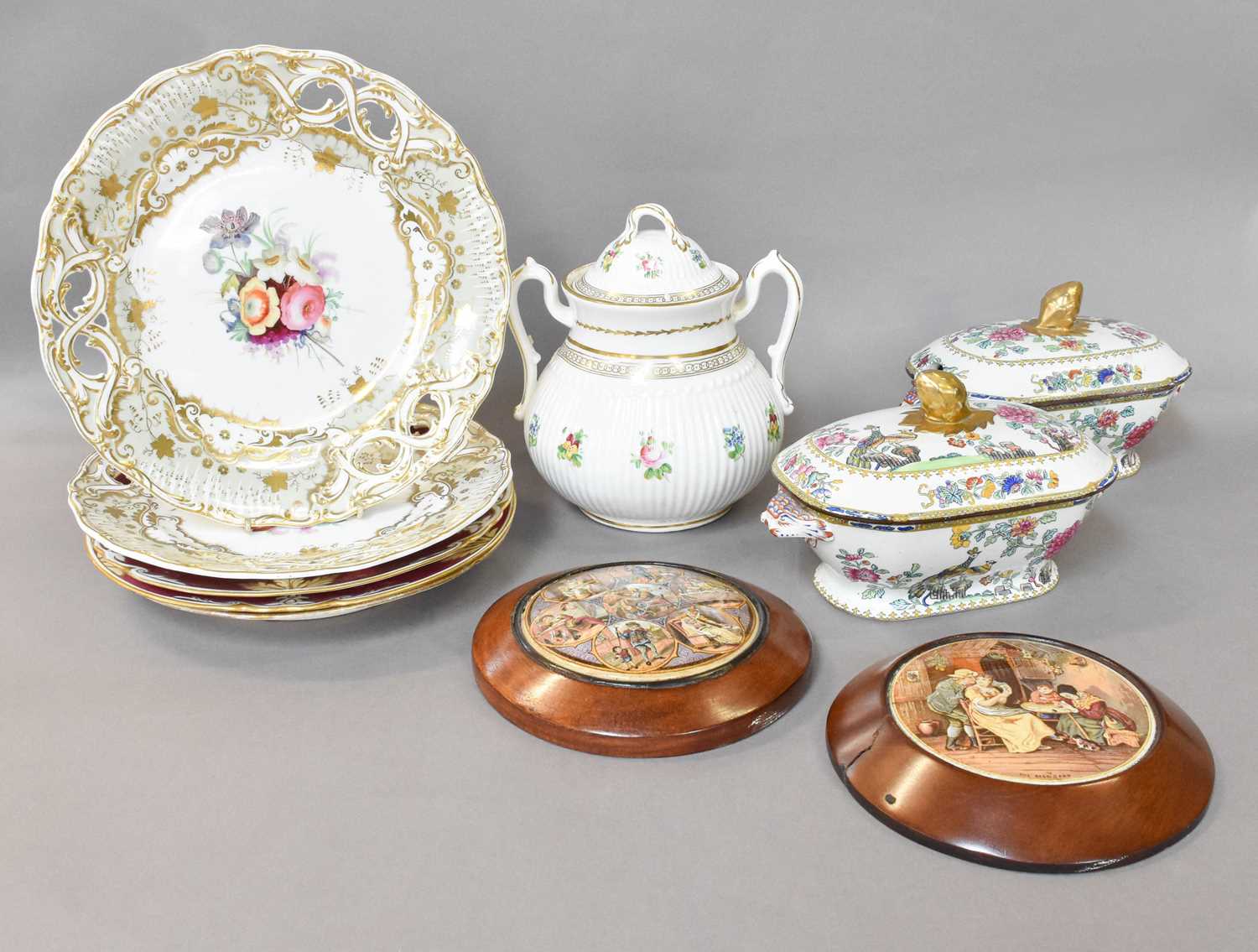 Lot 240 - British ceramics Including, three Davenport...