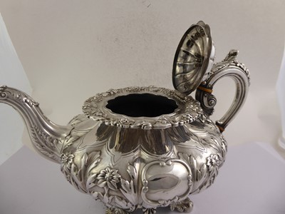 Lot 2065 - A Three-Piece Victorian Irish Silver Tea-Service