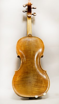 Lot 16 - Violin