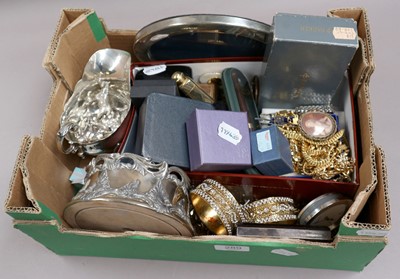 Lot 289 - Silver and Jewellery, including George V...
