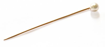Lot 116 - A Pearl Stickpin, measures 7.28mm...