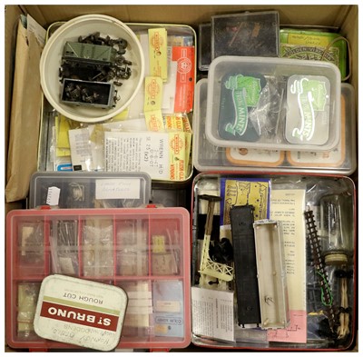 Lot 156 - OO Gauge Kit Parts And Other Items