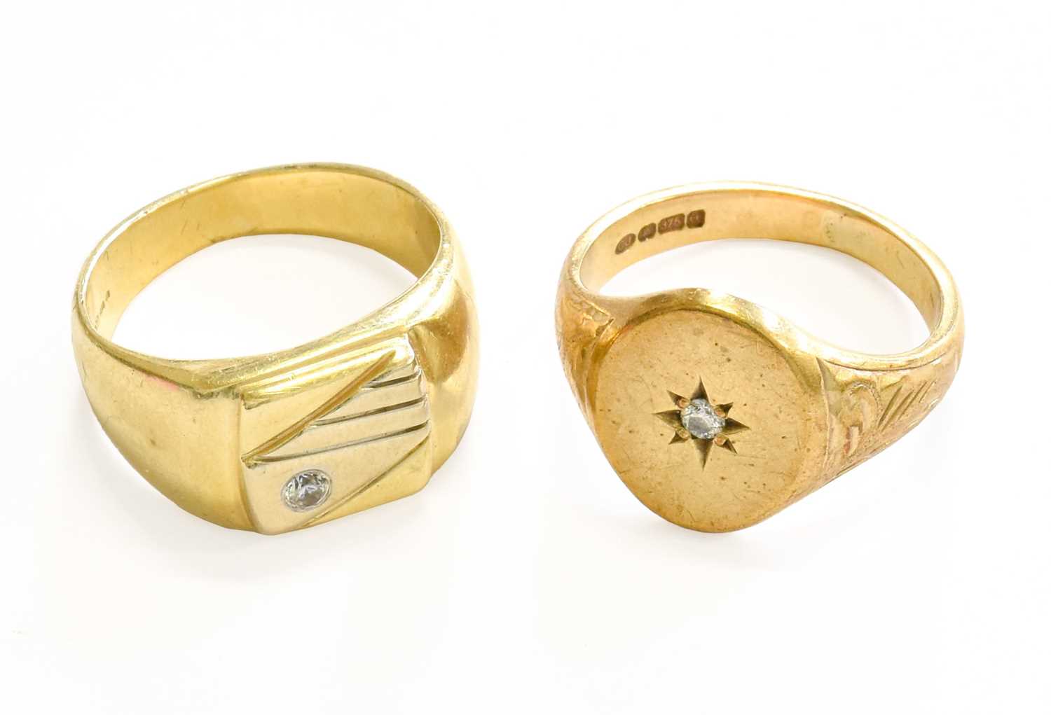 Lot 63 - A 9 Carat Gold Diamond Signet Ring, finger...