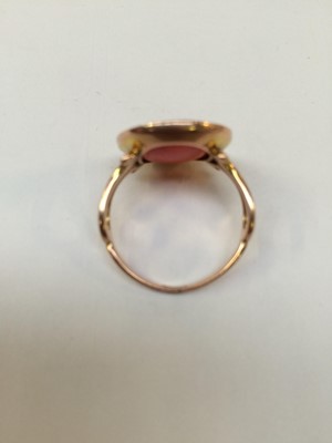 Lot 9 - A 9 Carat Gold Signet Ring, finger size P1/2;...