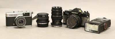 Lot 185 - Various Cameras