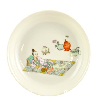 Lot 214 - A Chinese Porcelain Saucer, Yongzheng reign...