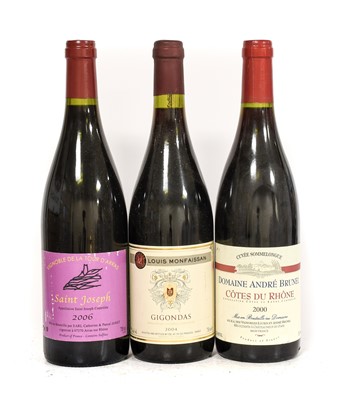 Lot 5158 - French Regional Red and White Wines: a mixed...