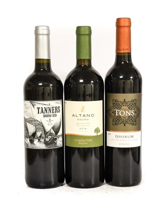 Lot 5165 - Spanish and Portuguese Red Wines: a mixed...