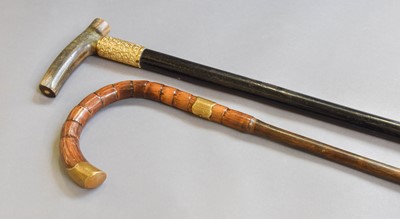 Lot 237 - A Gentleman's Ebonised Walking Stick, with...