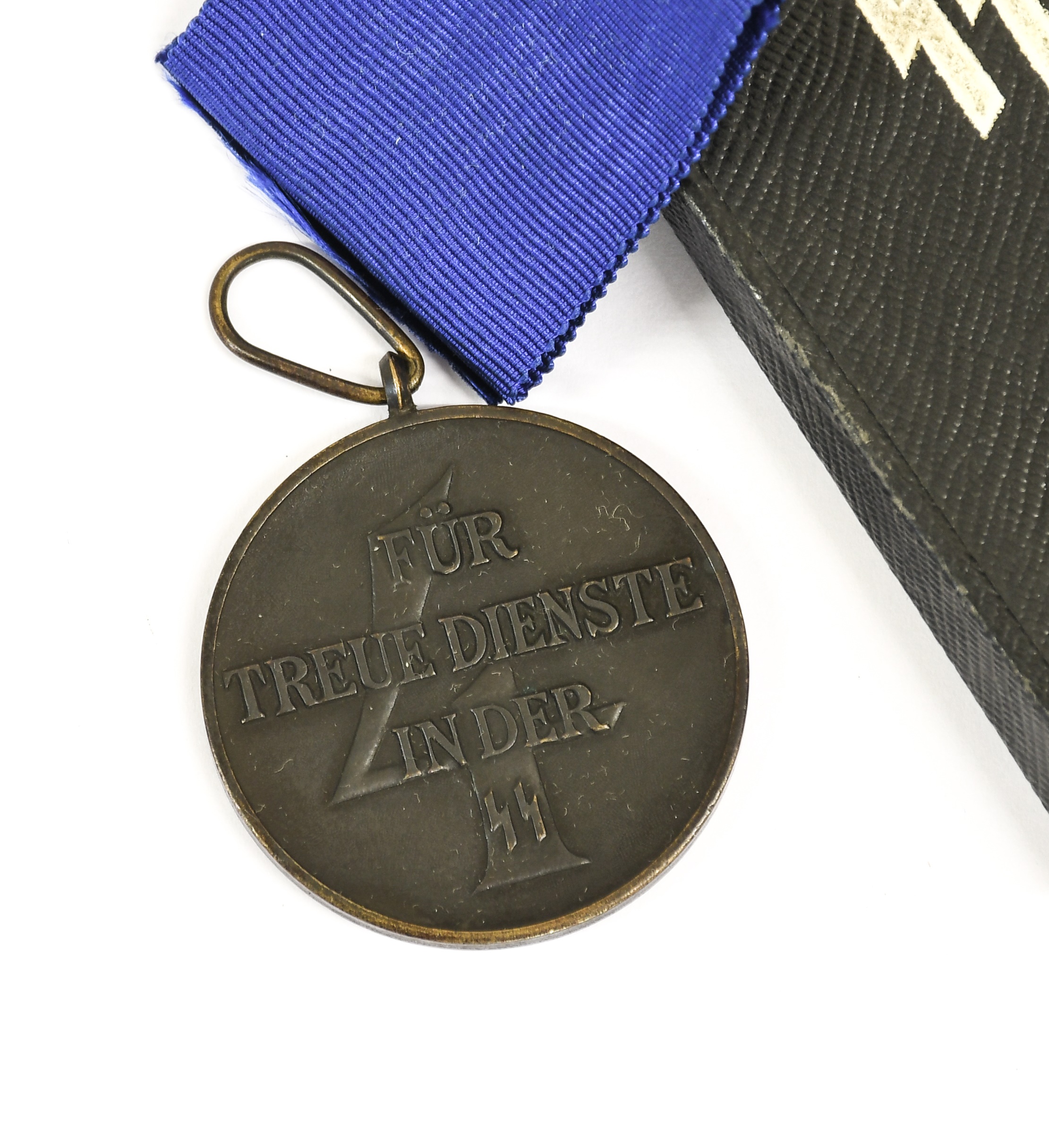 Lot 111 - A German SS 4 Year Service Medal, with