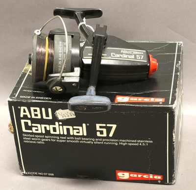 Lot 25 - A Collection of Spinning Reels