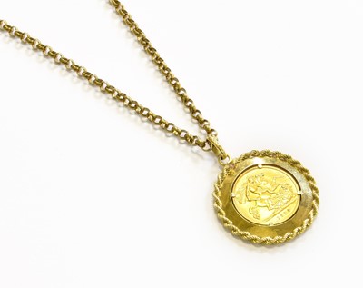 Lot 254 - A Half Sovereign Pendant on Chain, the 1913...