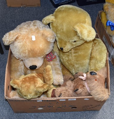 Lot 351 - 20th Century Teddy Bears, comprising: a...
