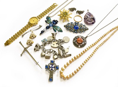 Lot 190 - A Quantity of Jewellery, including a 22 carat...