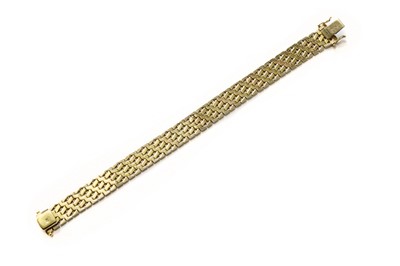 Lot 149 - A 9 Carat Gold Bracelet, length 18.7cm