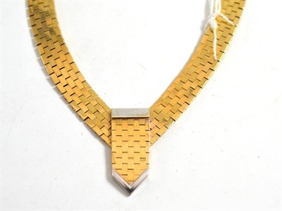 Lot 151 - A 9ct gold brick link collar necklace