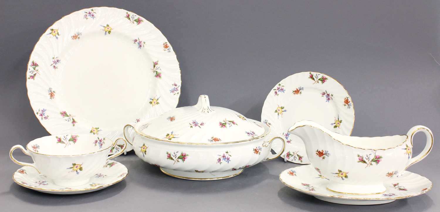 Lot 453 - An Aynsley Gaiety Pattern Part Dinner