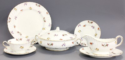 Lot 392 - An Aynsley Gaiety Pattern Part Dinner Service