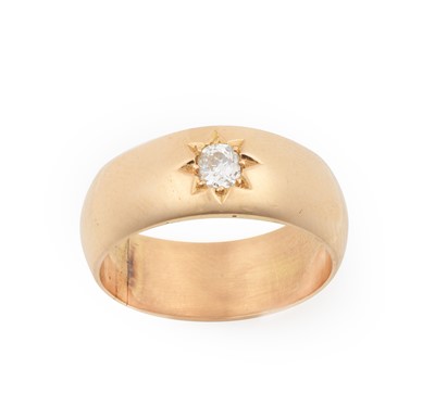 Lot 2335 - An 18 Carat Gold Diamond Solitaire Ring the...