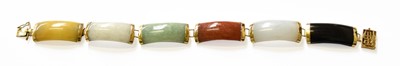 Lot 195 - A 14 Carat Gold Agate Bracelet, length 18.3cm