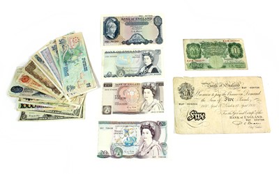 Lot 570 - 41 x British & World Banknotes, highlights...