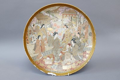 Lot 138 - An Imari Porcelain Charger, Meiji period,...