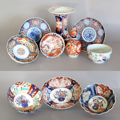 Lot 101 - An Imari Porcelain Beaker Vase, Edo period,...