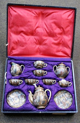 Lot 334 - An Early 20th Century Japanese Boxed Tea Set