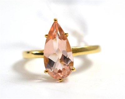 Lot 262 - A 9ct gold morganite solitaire ring, the pear cut morganite of approximately 2.50 carat, in a...