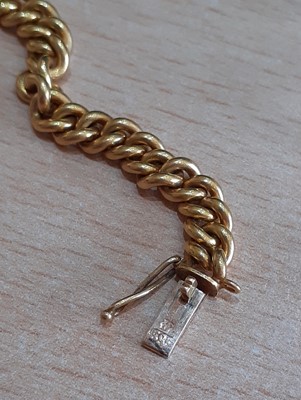Lot 2166 - A Diamond Bracelet three graduated old cut...
