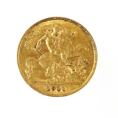 Lot 288 - George V, Half Sovereign 1911, obv. bare head...