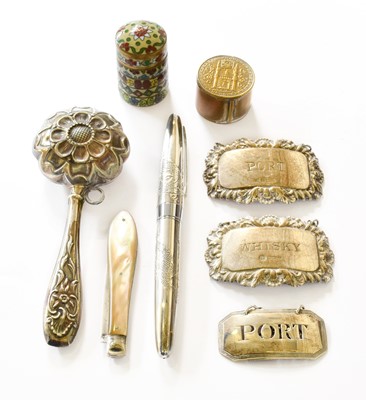 Lot 76 - A Collection of Silver and Objects of Vertu,...
