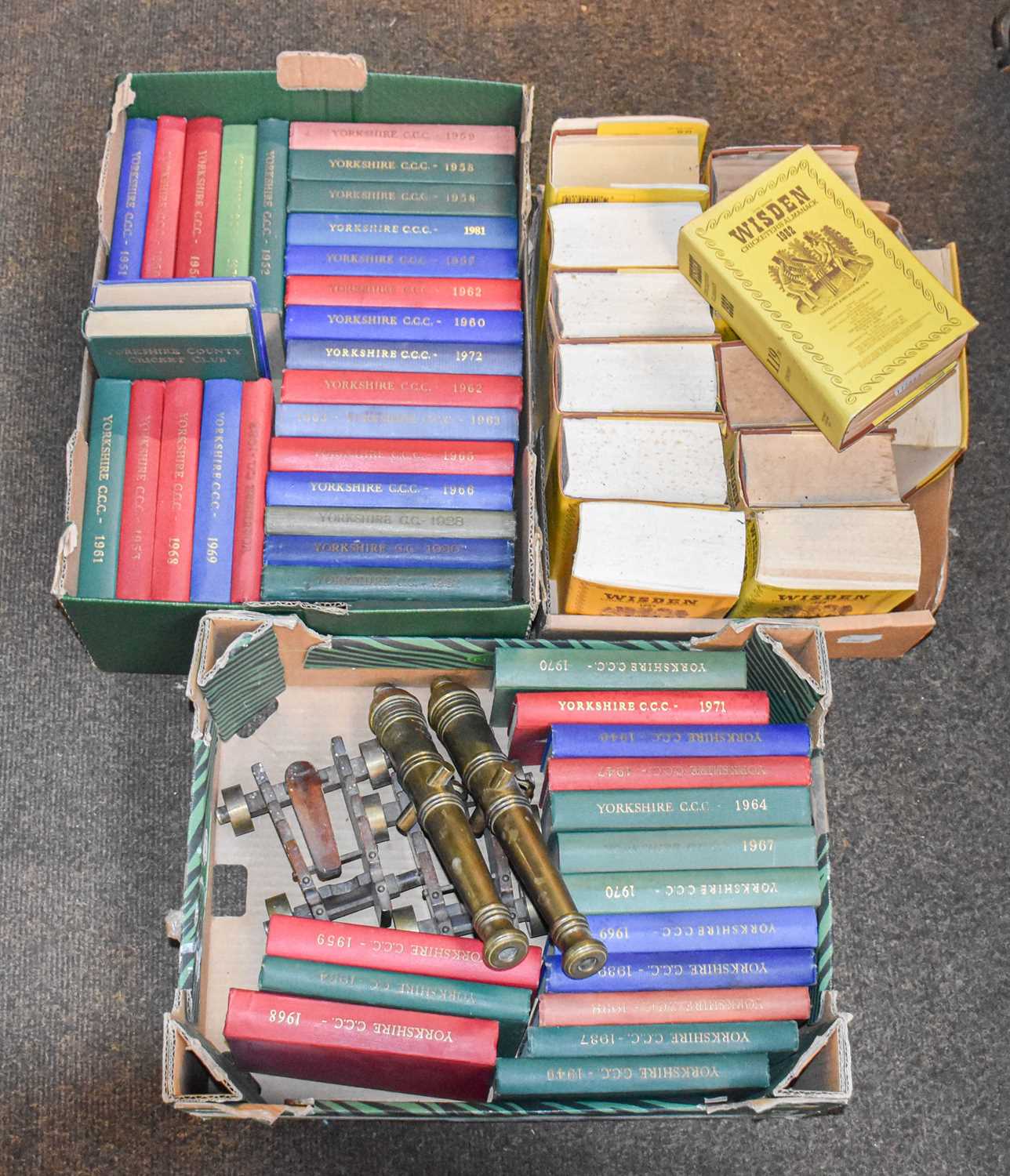 Lot 323 - Miscellaneous Items, to include: various