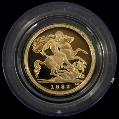 Lot 353 - Elizabeth II, Proof Half Sovereign 1982, obv....