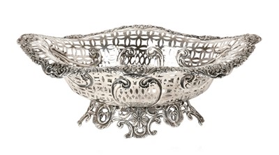 Lot 2196 - A Large Edward VII Silver Basket
