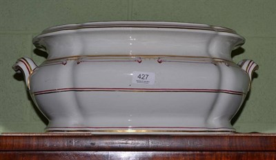 Lot 427 - Pottery foot bath