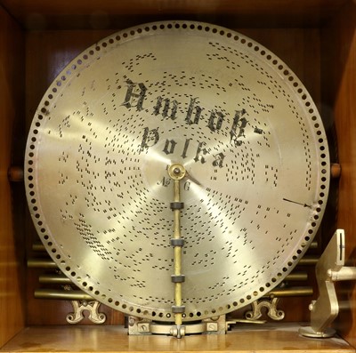 Lot 61 - A Good Lochmann 'Original Musik Automat' Coin-Operated 17-Inch Upright Disc Musical Box