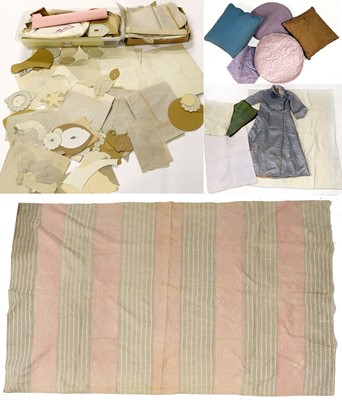 Lot 2102 - Early 20th Century Quilted Items, comprising...