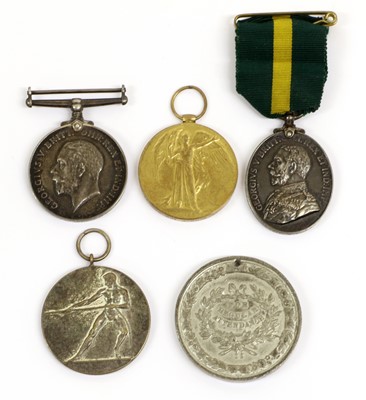 Lot 7 - A First World War Pair, awarded to 760004...